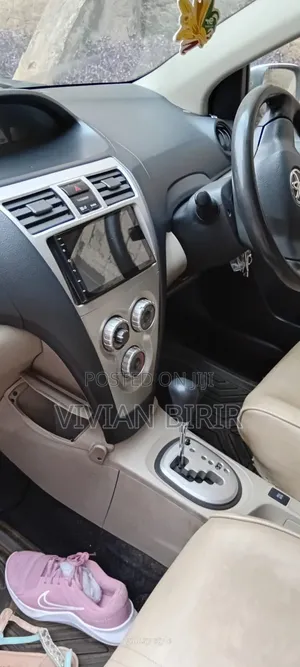 Toyota Belta 2007 White