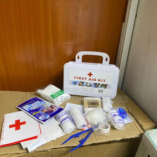 Outdoor Waterproof All-Purpose 75-Item First Aid Kit – Portable