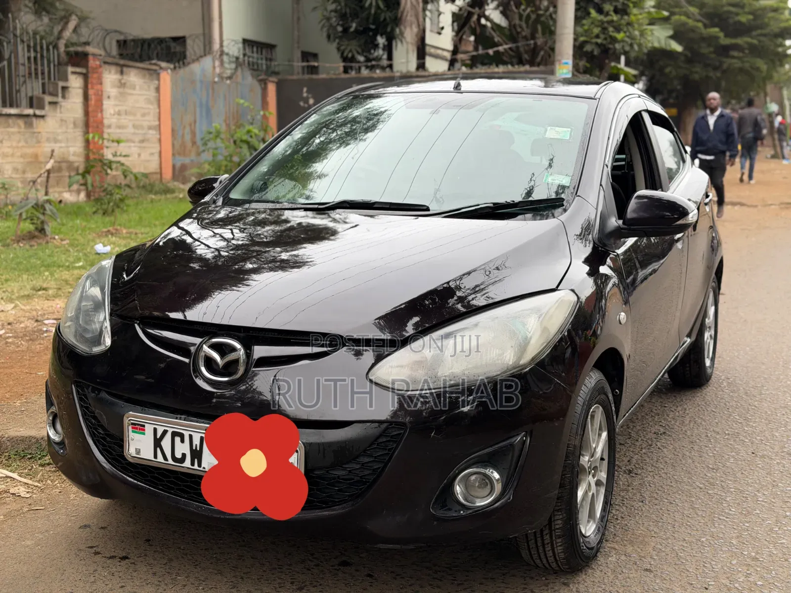 Toyota Vitz 2012 Black