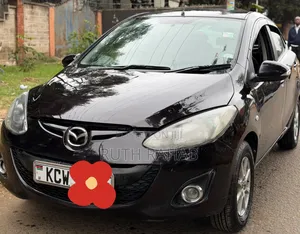 Toyota Vitz 2012 Black