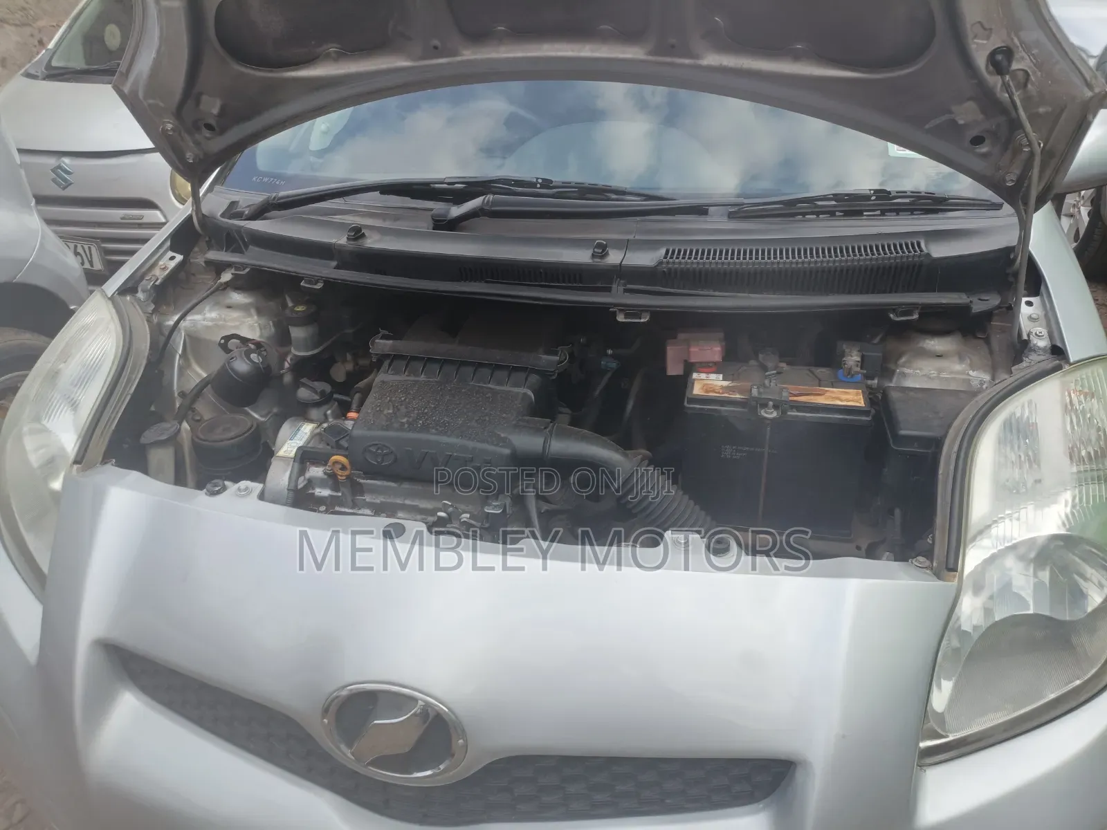 Toyota Vitz 2007 Silver