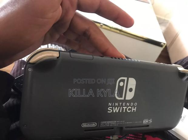 Nintendo Switch Lite - thumbnail 6