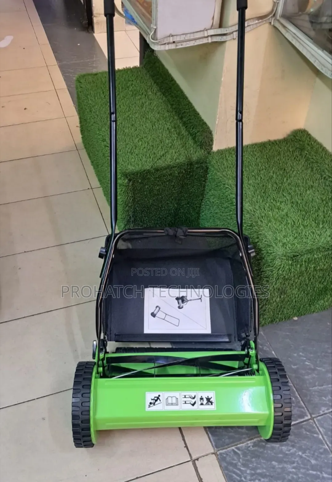 Push 16" Manual Lawn Mower