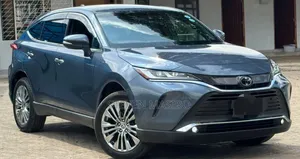 Toyota Harrier 2.0 2020 Blue