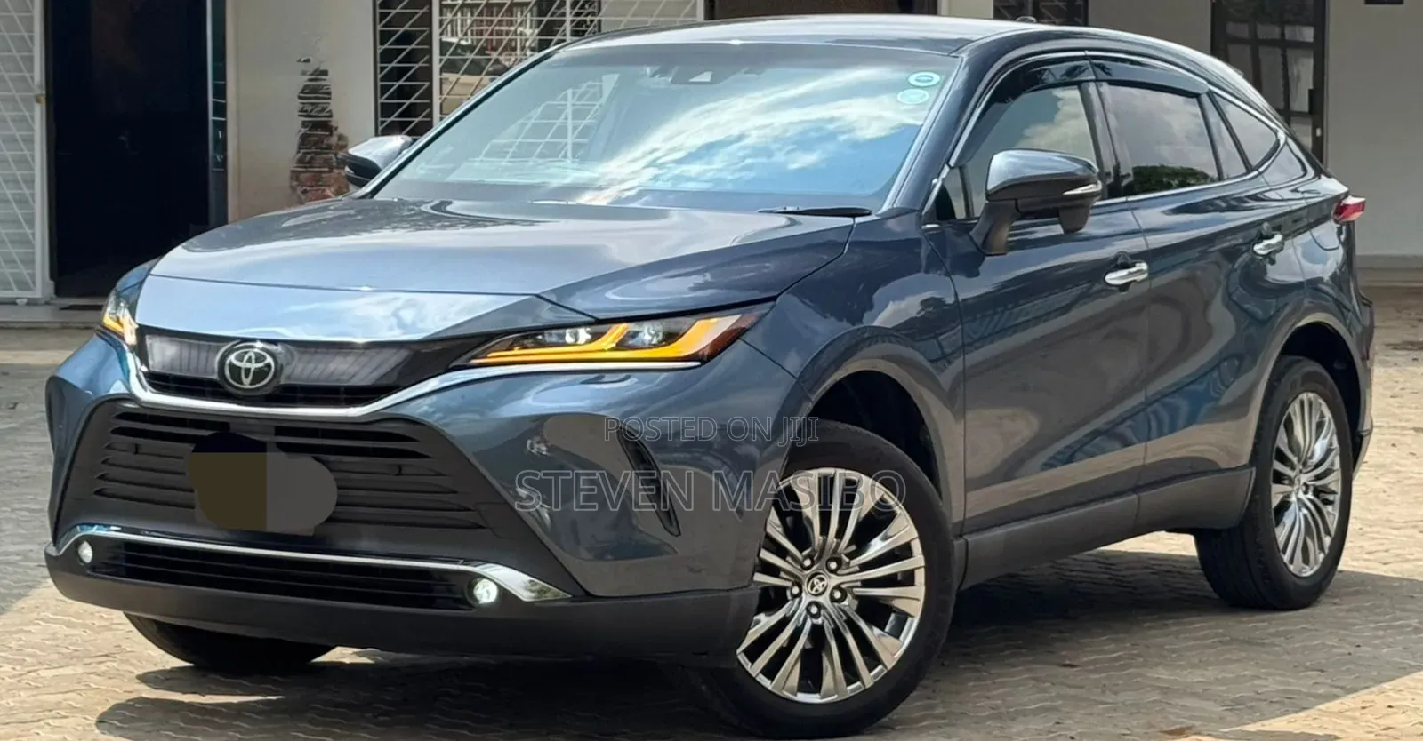 Toyota Harrier 2.0 2020 Blue