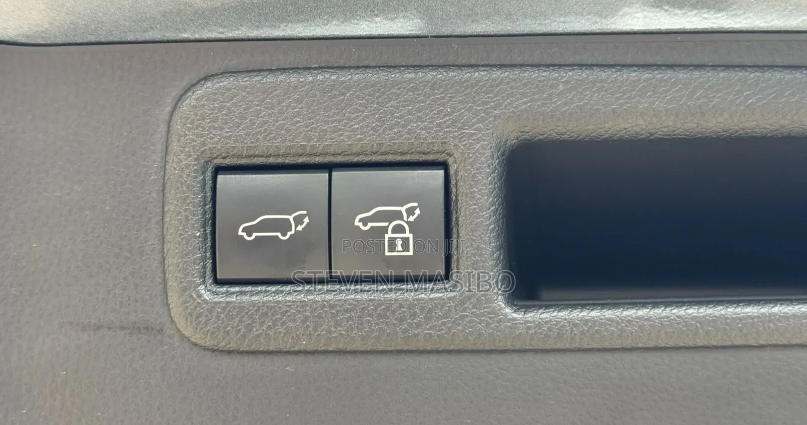 Toyota Harrier 2.0 2020 Blue