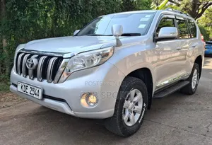 Toyota Land Cruiser Prado 2015 Silver