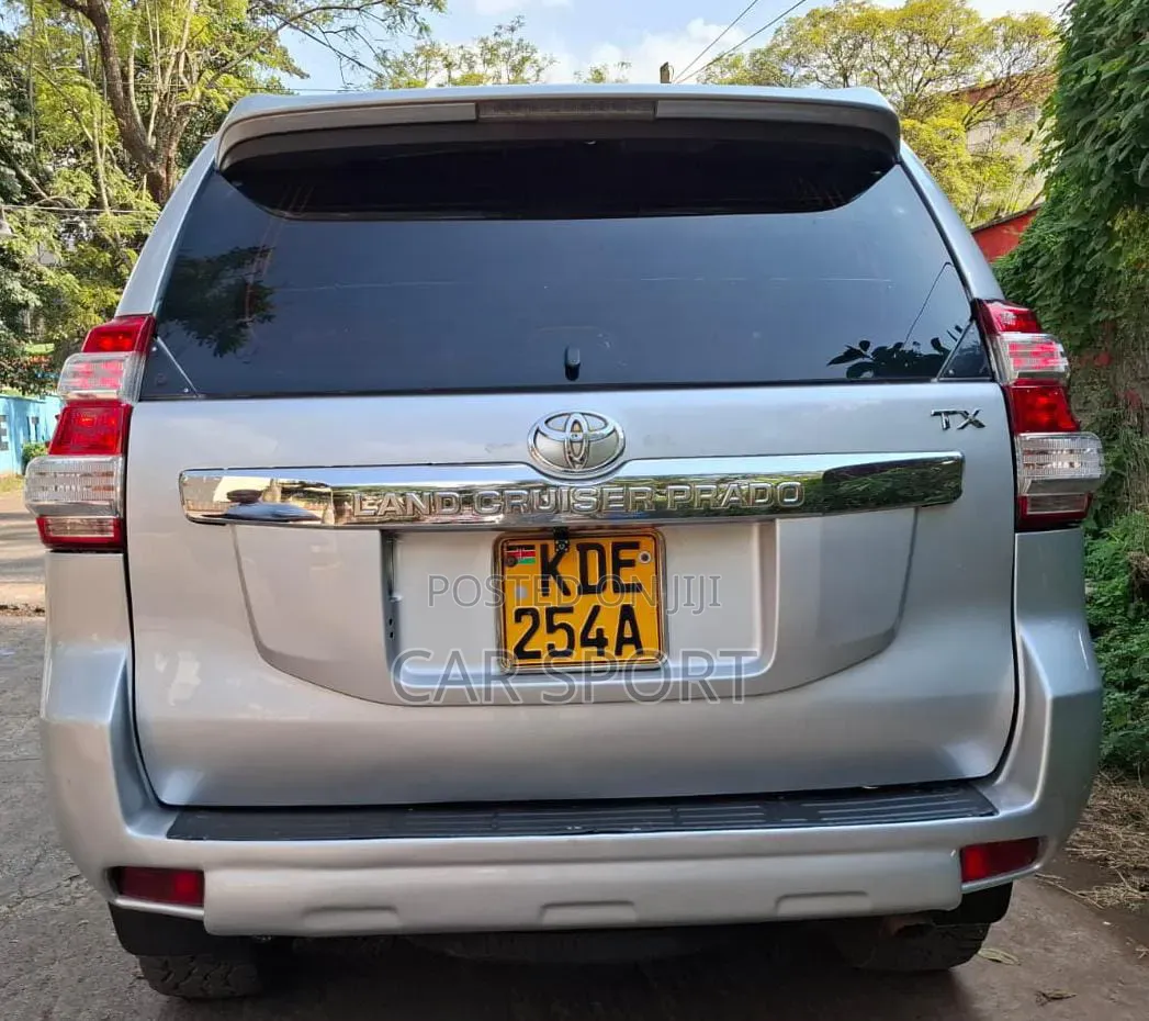 Toyota Land Cruiser Prado 2015 Silver