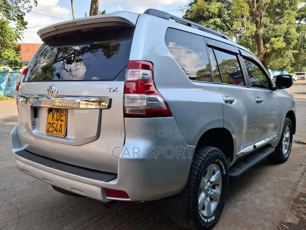 Toyota Land Cruiser Prado 2015 Silver