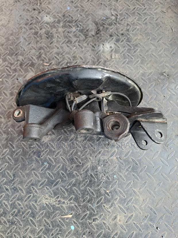 Rear Knuckle Vanguard /Rav 4 - thumbnail 3