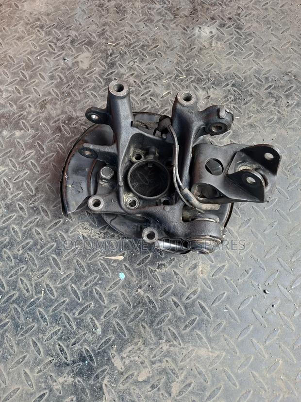 Rear Knuckle Vanguard /Rav 4 - thumbnail 4