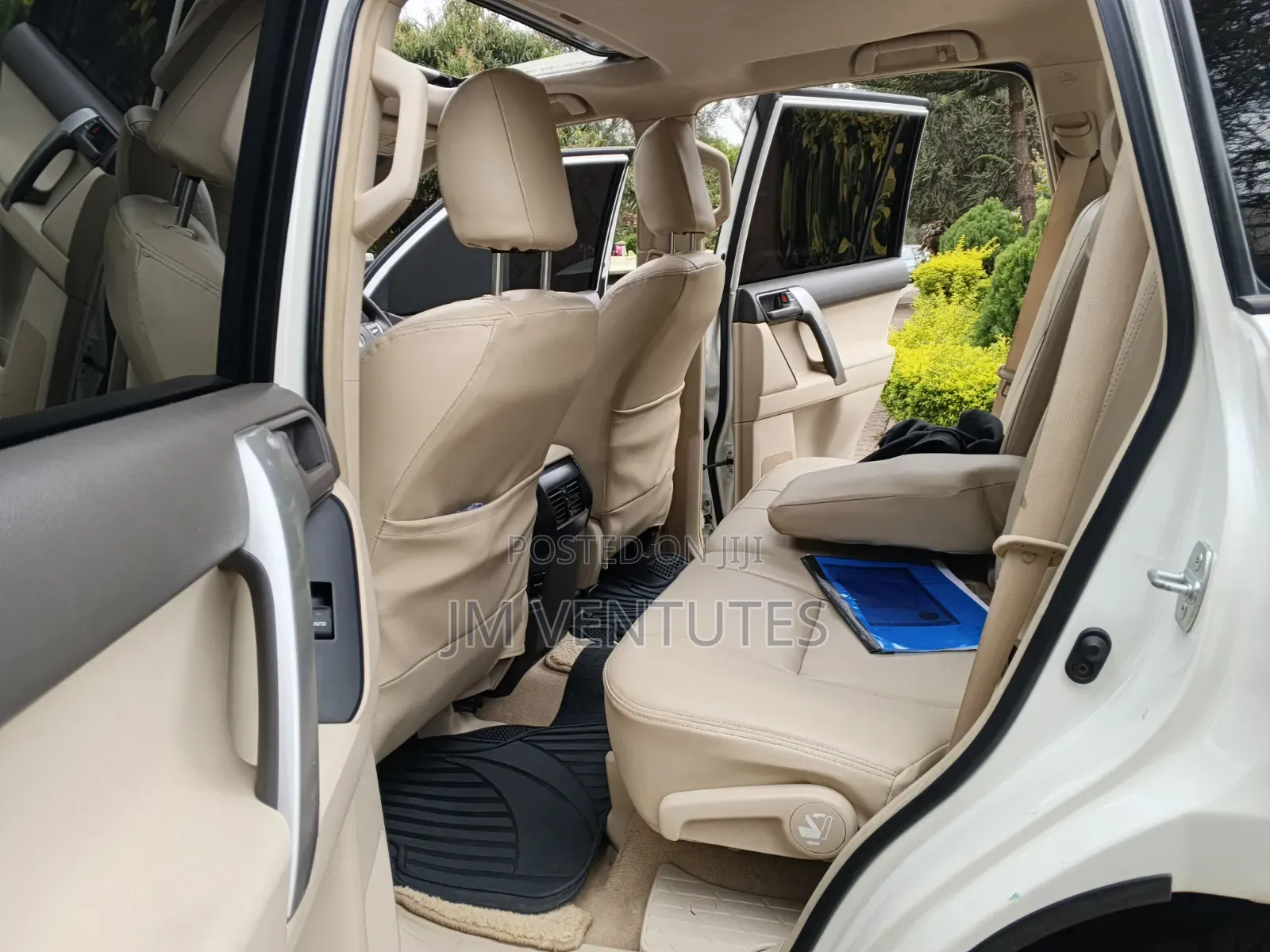 Toyota Land Cruiser Prado 2017 White