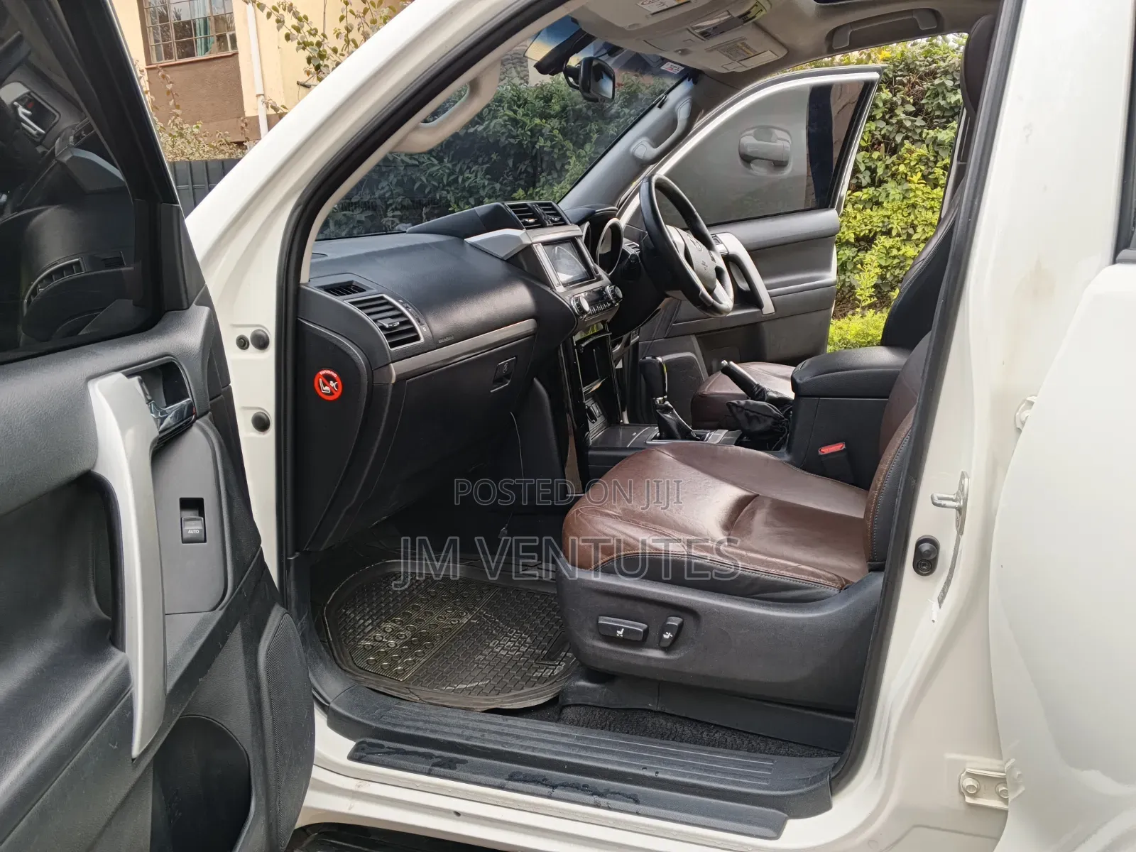 Toyota Land Cruiser Prado 2017 White