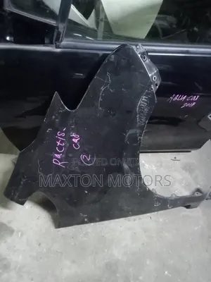 Toyota Ractis 2005-2008