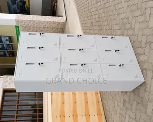 Metal Locker Cabinet With 9 Lockable Door