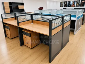 4-Seater Office Workstation With Partition and Storing Drawer