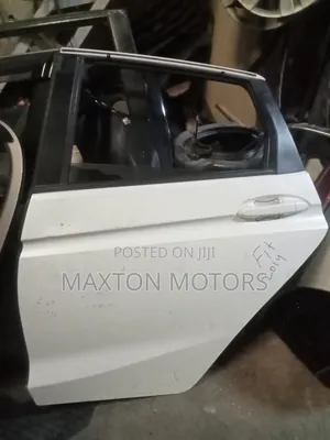 Honda Fit 2015 Rear Door