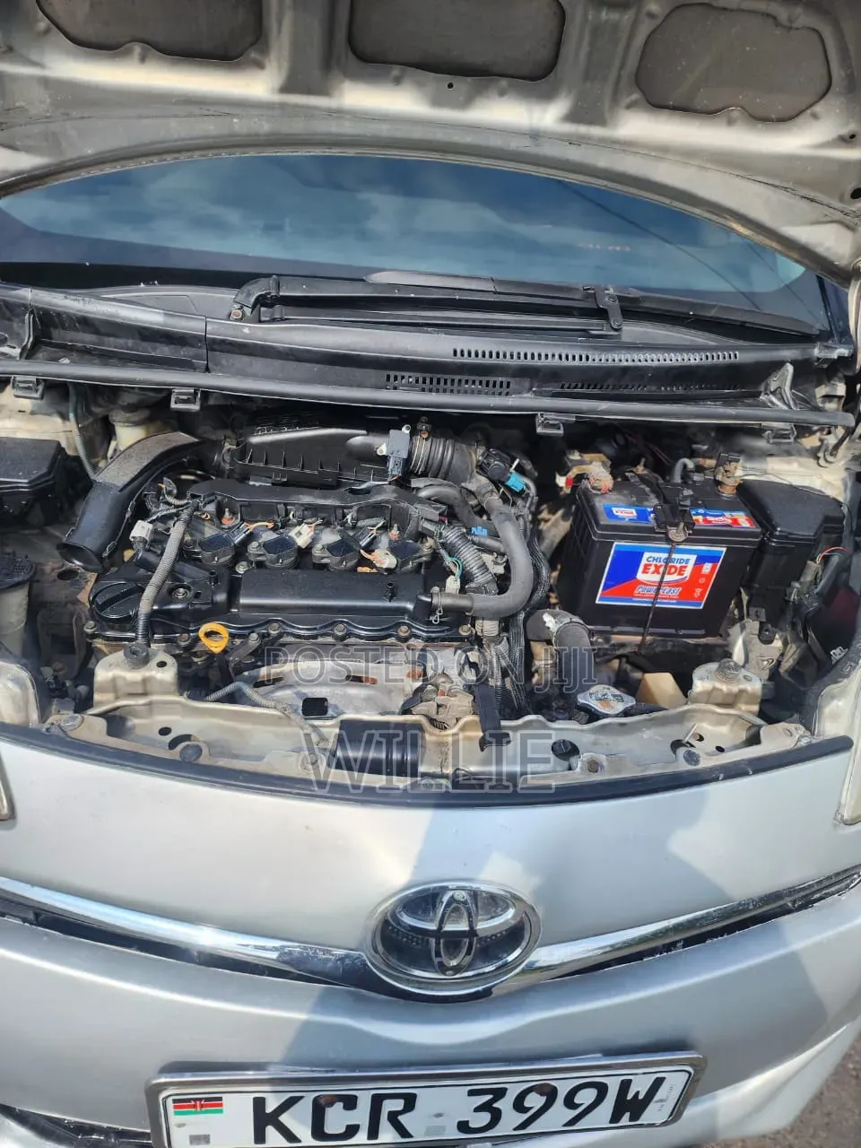 Toyota Ractis 2011 Silver