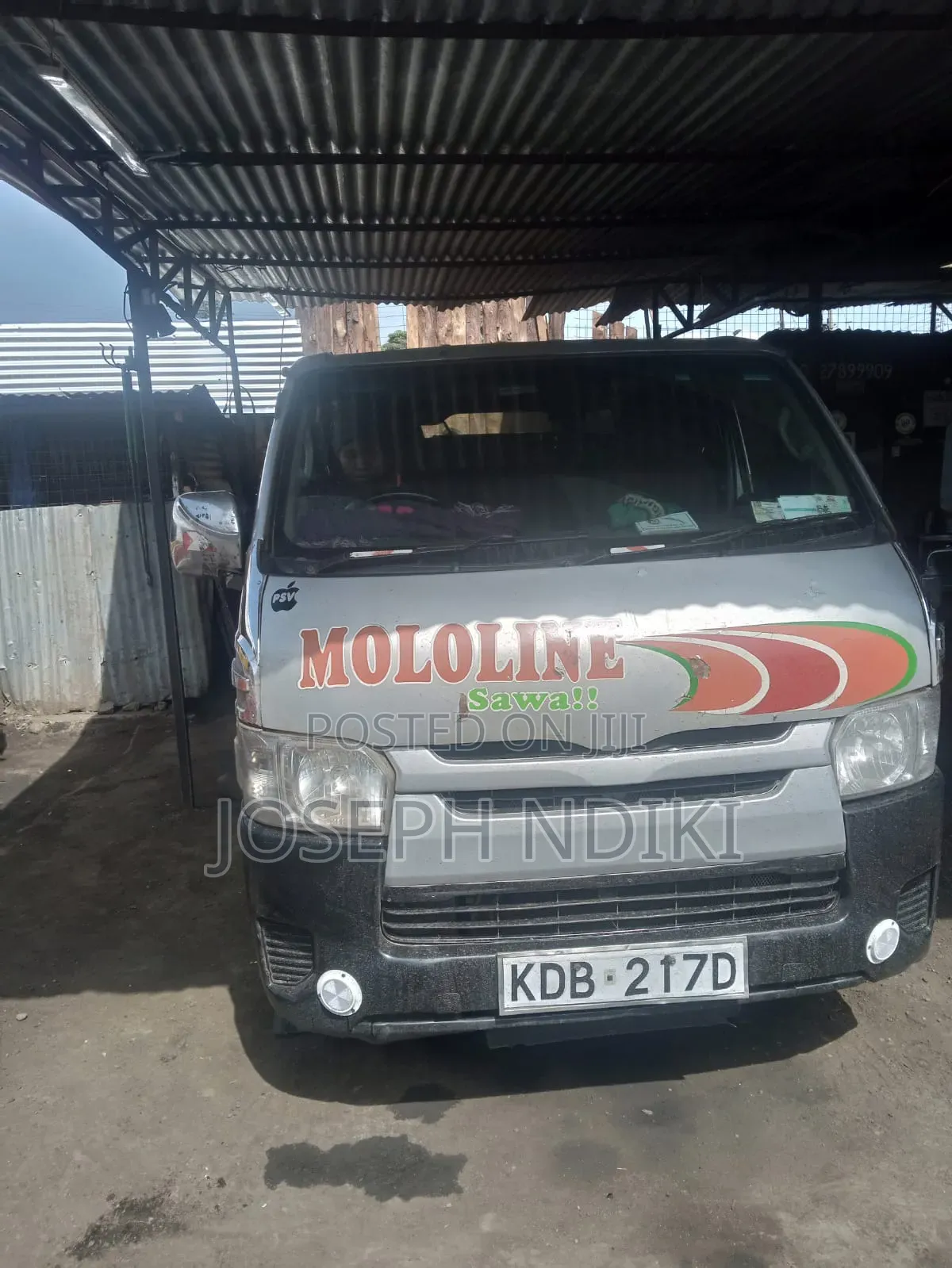 Toyota HiAce 2014 Silver