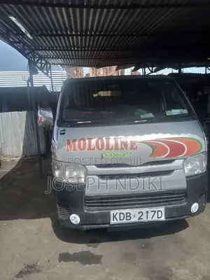 Toyota HiAce 2014 Silver