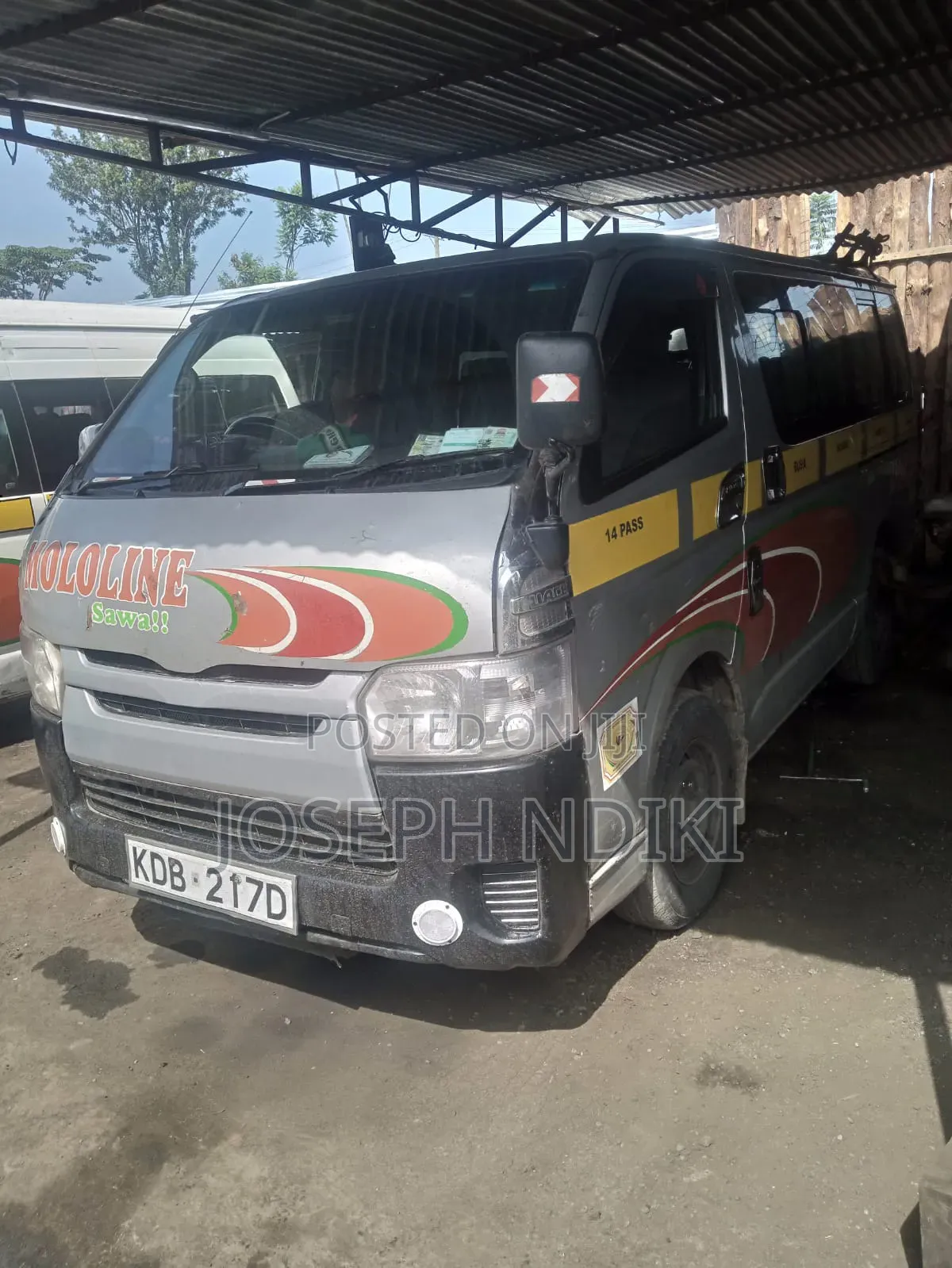 Toyota HiAce 2014 Silver