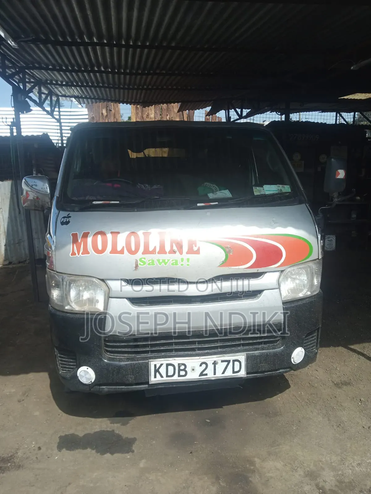 Toyota HiAce 2014 Silver