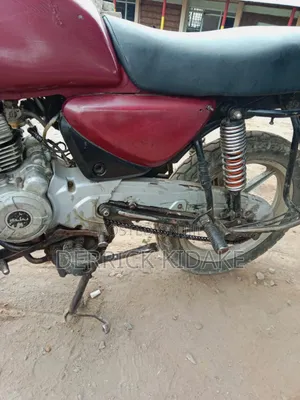 Bajaj Boxer 2016 Red