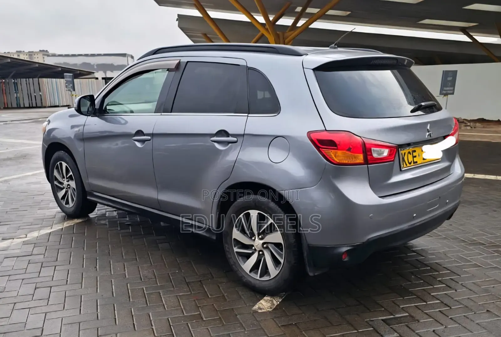 Mitsubishi RVR 2015 Silver
