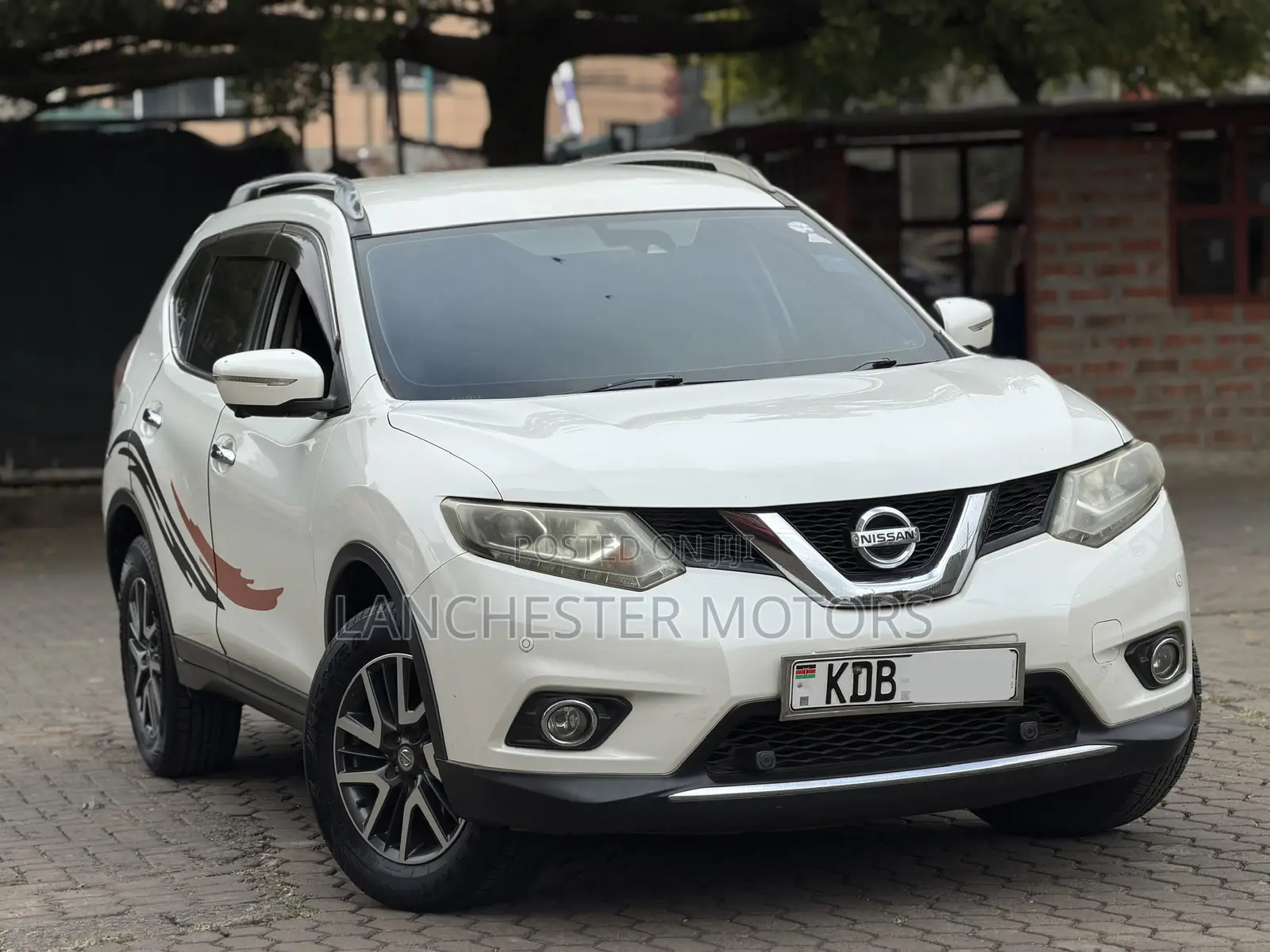 Nissan X-Trail 2014 White