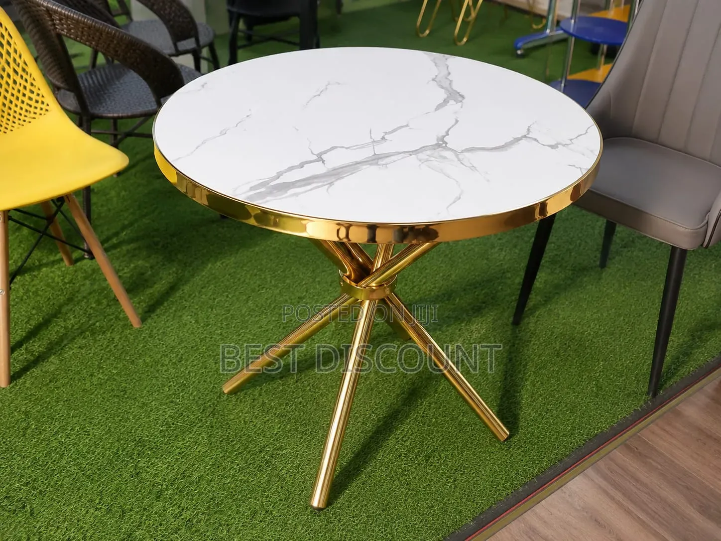 Outdoor Furniture , Round Tables