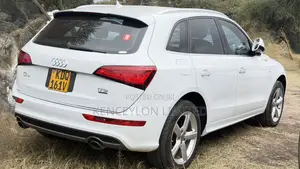 Audi Q5 2.0T Premium AWD quattro 2016 White