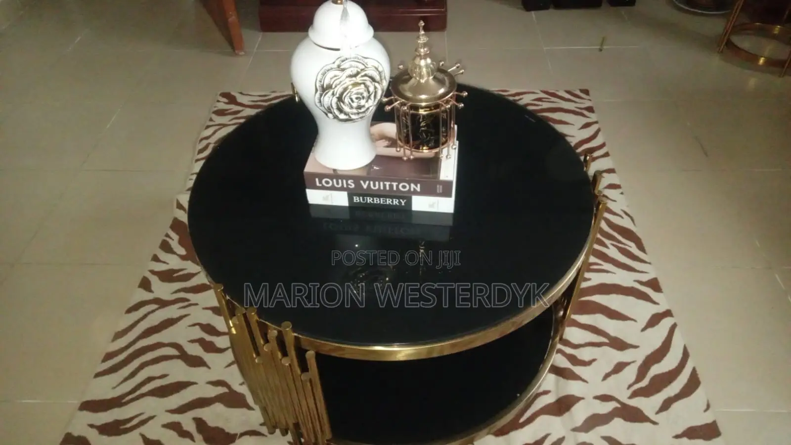 Modern Luxury Round Table