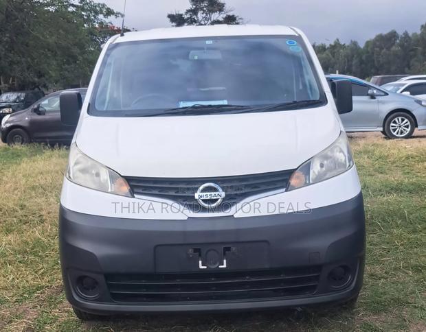 Nissan NV200 2018 White