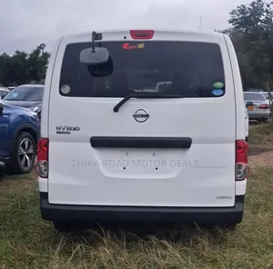 Nissan NV200 2018 White