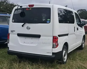 Nissan NV200 2018 White