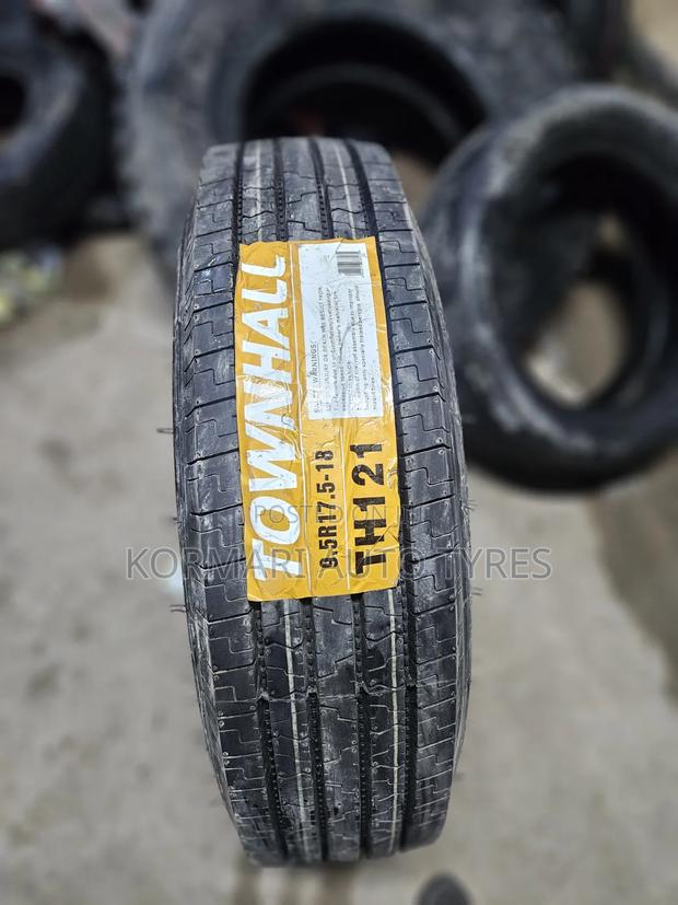 9.5R17.5 Townhall Tyre