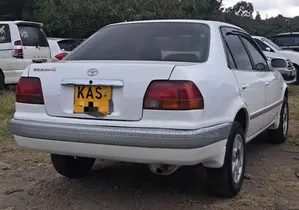 Toyota Corolla II 1999 White