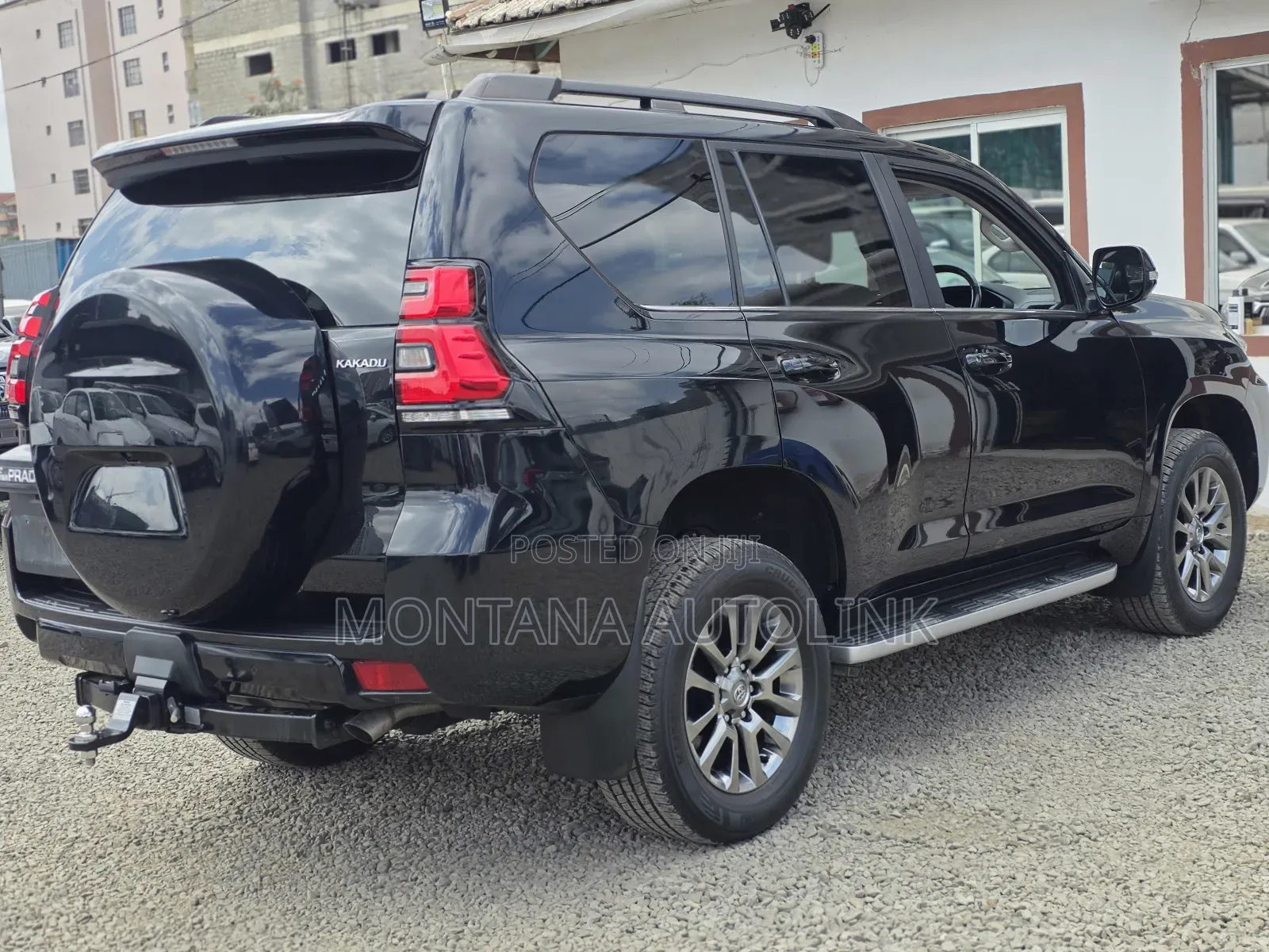 Toyota Land Cruiser Prado Kakadu 2019 Black