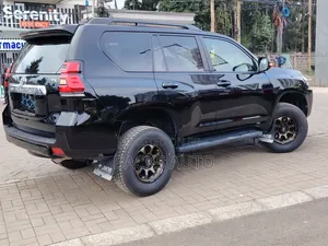 Toyota Land Cruiser Prado 2019
