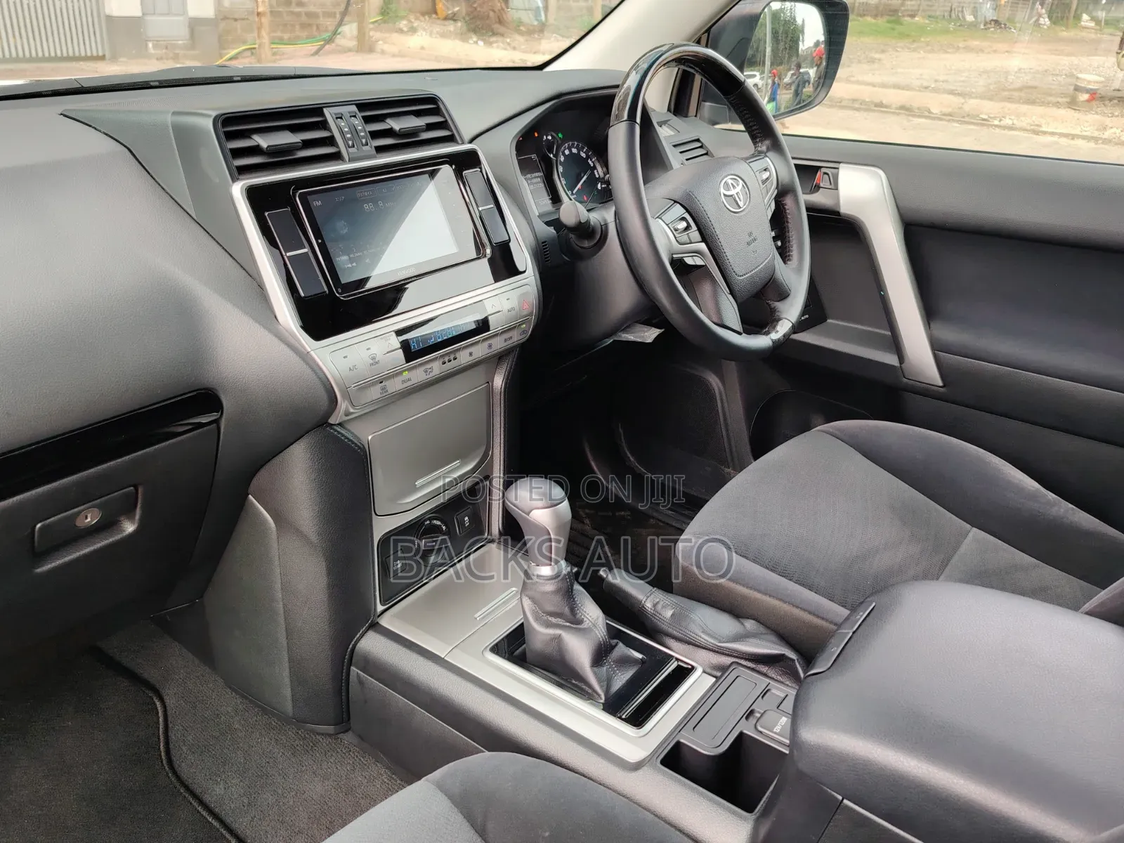 Toyota Land Cruiser Prado 2019