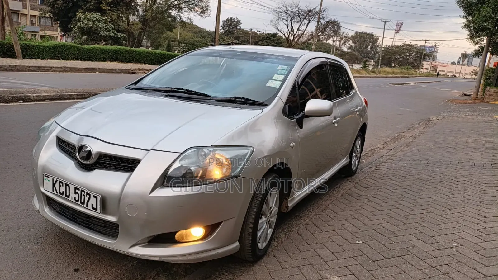 Toyota Auris 2008 Silver