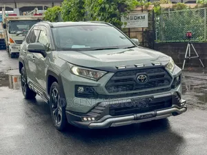 Toyota RAV4 2020 Green