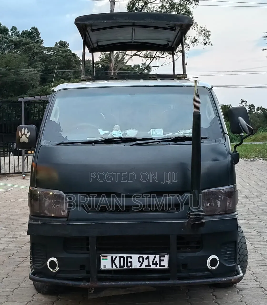 Toyota HiAce 2014 White
