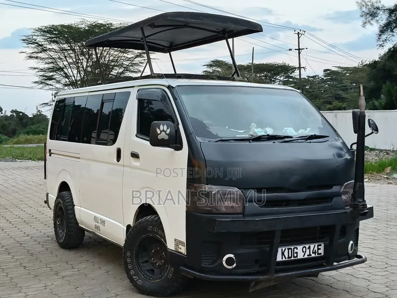 Toyota HiAce 2014 White