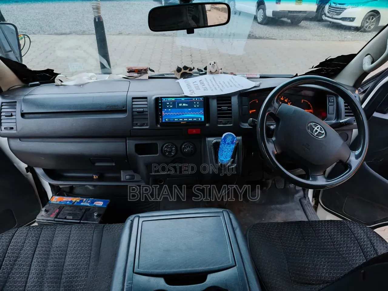 Toyota HiAce 2014 White
