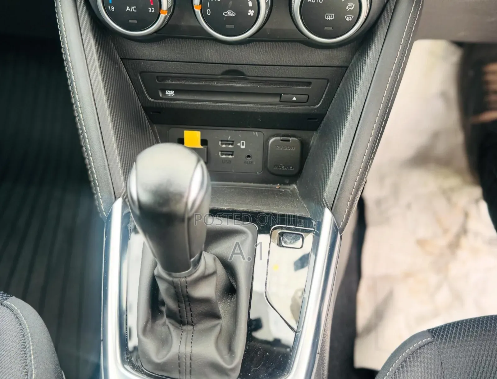 Mazda 2 2019 Beige