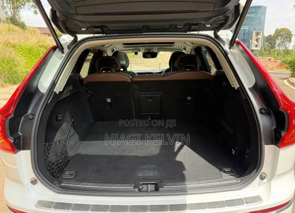 Volvo XC60 2018 White