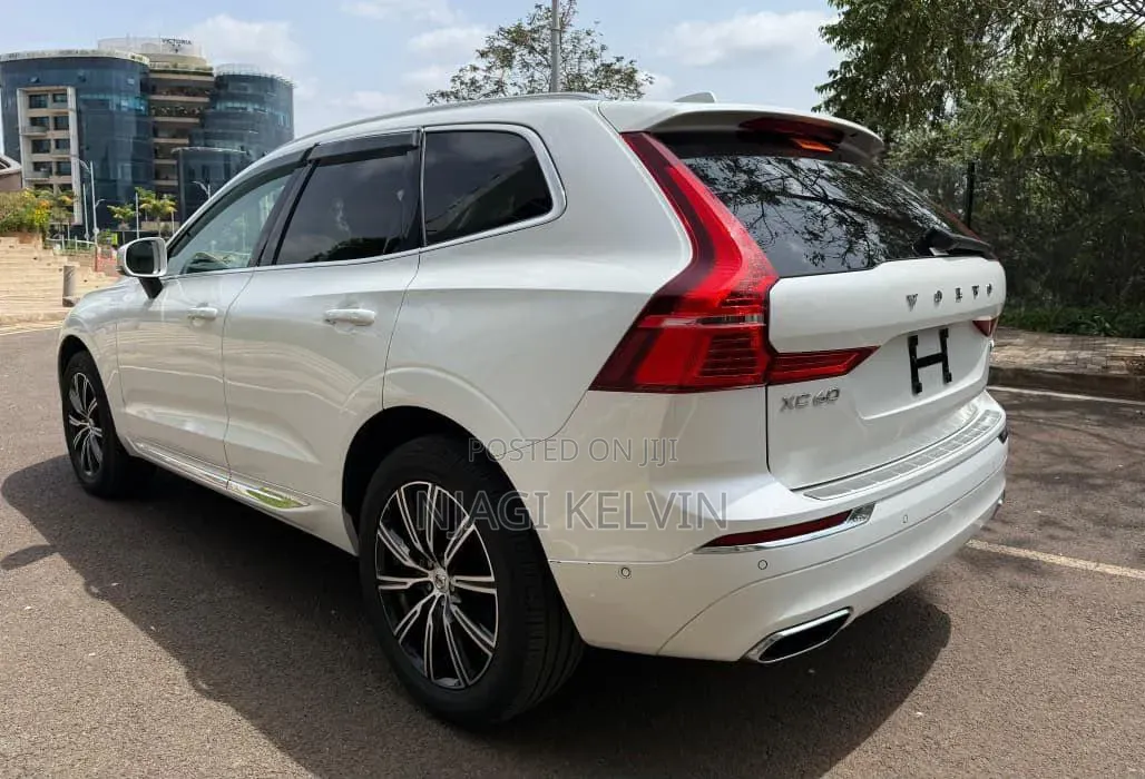 Volvo XC60 2018 White