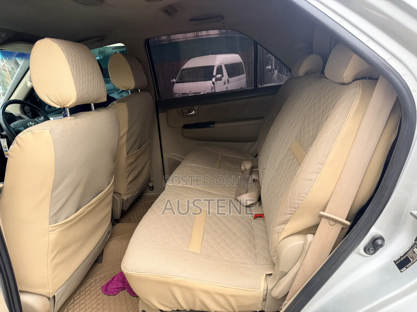 Toyota Fortuner 2012 Silver