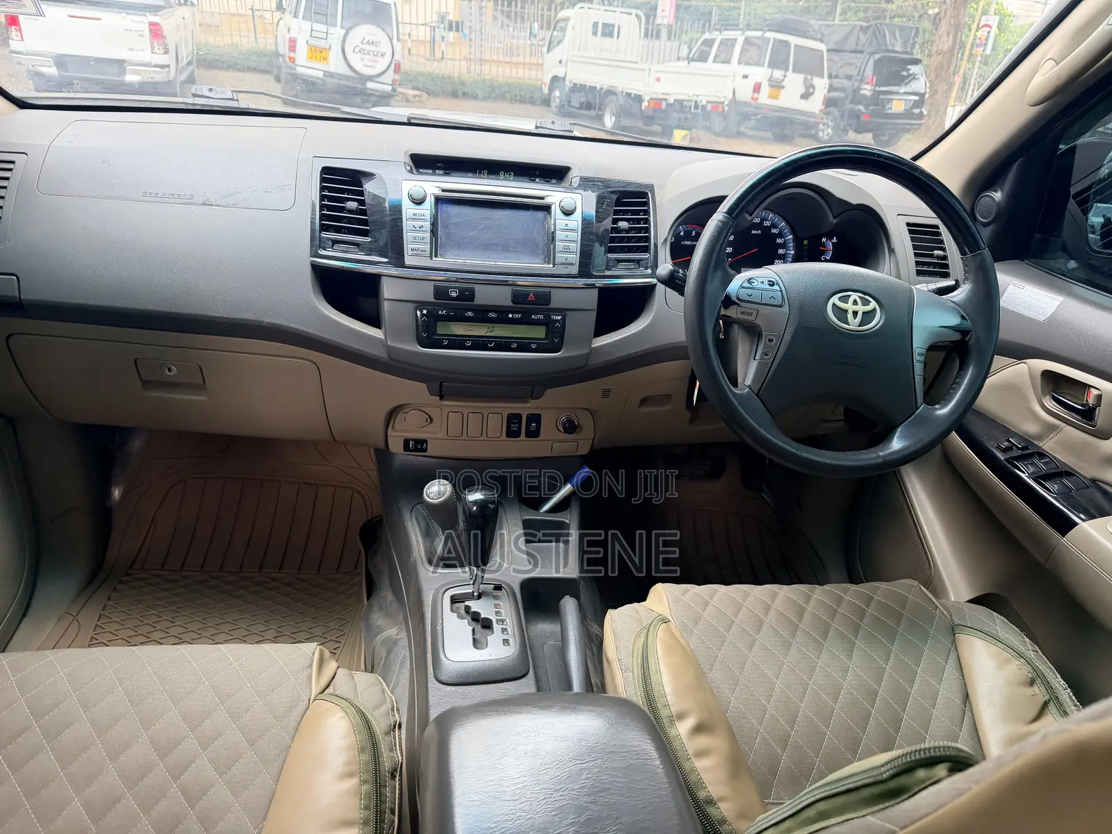 Toyota Fortuner 2012 Silver